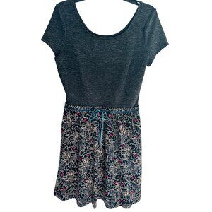 2/$30 NWT Maison Jules Medium Dress Floral Black Background